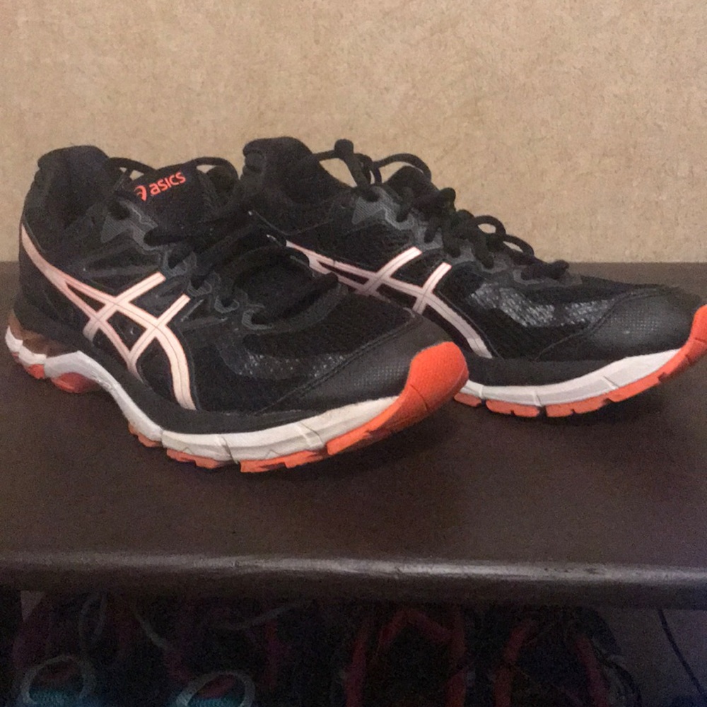 Women’s ASICS